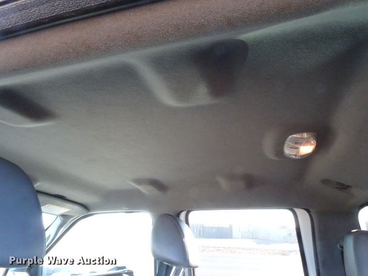 image for item GC9083 2015 Ford F350 Super Duty Crew Cab pickup truck