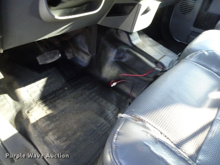 image for item GC9083 2015 Ford F350 Super Duty Crew Cab pickup truck