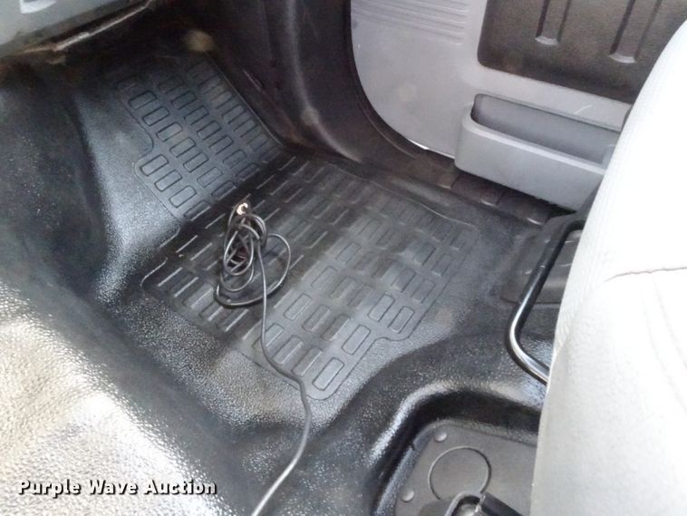 image for item GC9083 2015 Ford F350 Super Duty Crew Cab pickup truck