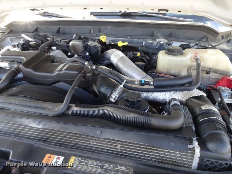 image for item GC9083 2015 Ford F350 Super Duty Crew Cab pickup truck