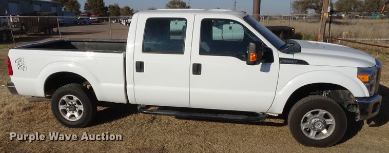 image for item GC9084 2016 Ford F250 Super Duty Crew Cab pickup truck