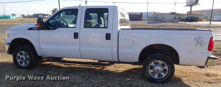 image for item GC9084 2016 Ford F250 Super Duty Crew Cab pickup truck