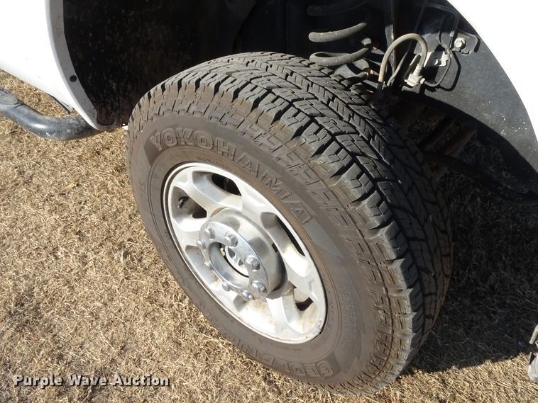 image for item GC9084 2016 Ford F250 Super Duty Crew Cab pickup truck