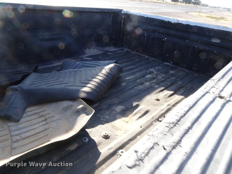 image for item GC9084 2016 Ford F250 Super Duty Crew Cab pickup truck