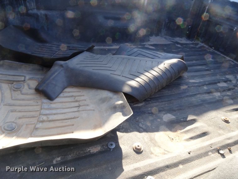 image for item GC9084 2016 Ford F250 Super Duty Crew Cab pickup truck