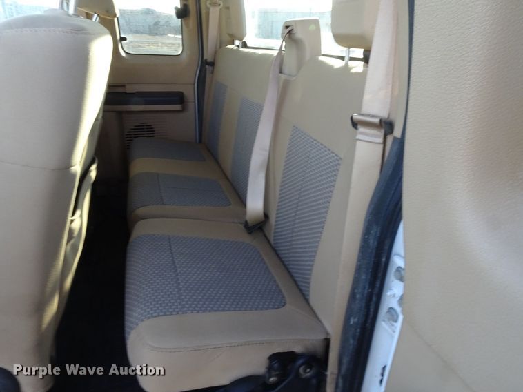 image for item GC9085 2011 Ford F250 Super Duty SuperCab pickup truck