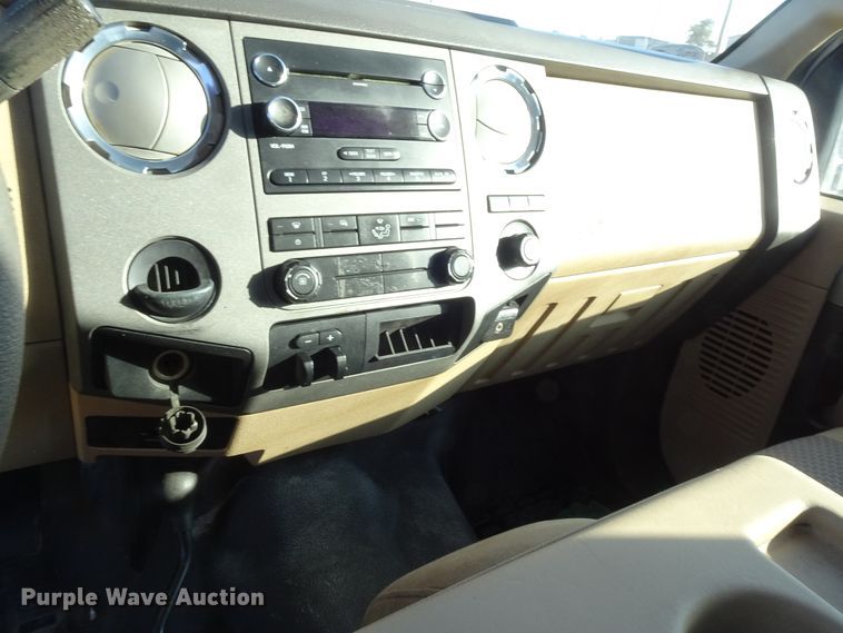 image for item GC9085 2011 Ford F250 Super Duty SuperCab pickup truck