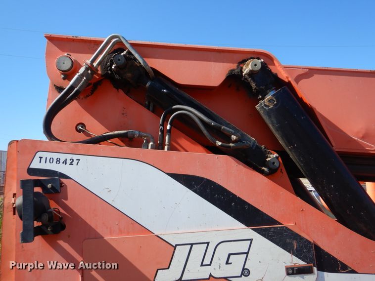 image for item GC9711 Sky Trak 10042 telehandler