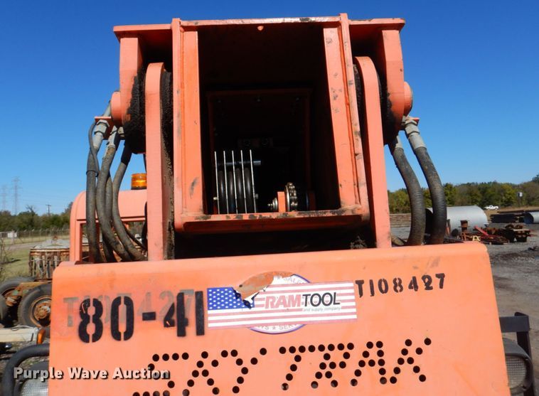 image for item GC9711 Sky Trak 10042 telehandler