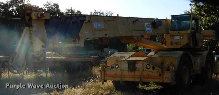 image for item GC9724 1995 Grove RT745 crane