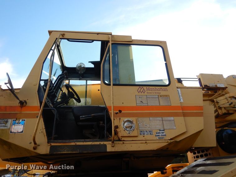 image for item GC9724 1995 Grove RT745 crane