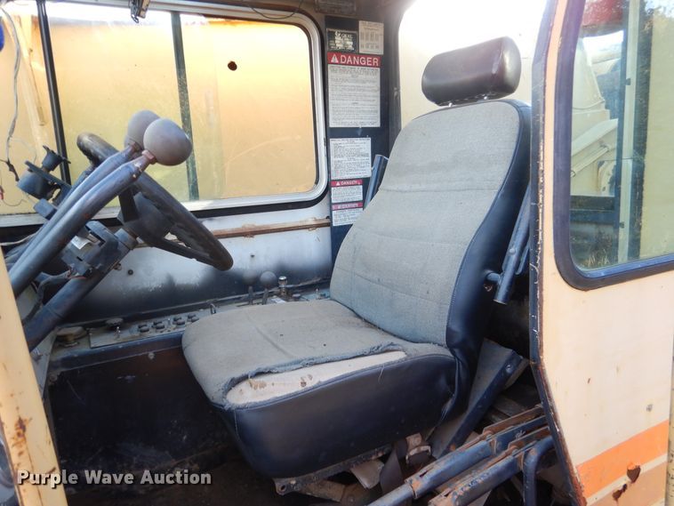 image for item GC9724 1995 Grove RT745 crane