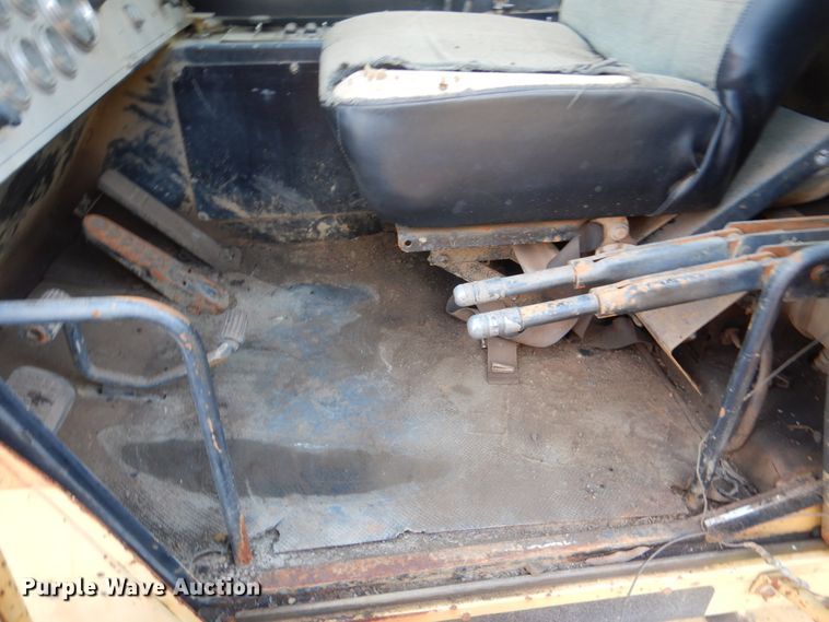 image for item GC9724 1995 Grove RT745 crane