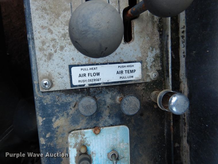 image for item GC9724 1995 Grove RT745 crane