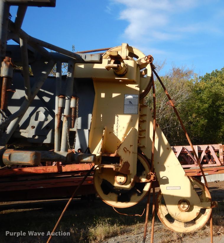 image for item GC9724 1995 Grove RT745 crane