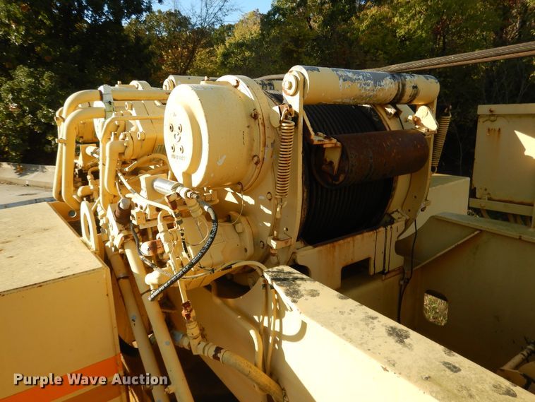 image for item GC9724 1995 Grove RT745 crane