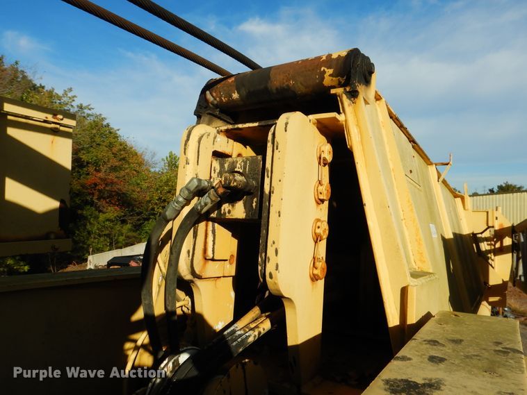 image for item GC9724 1995 Grove RT745 crane