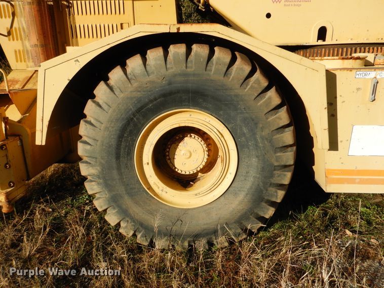 image for item GC9724 1995 Grove RT745 crane