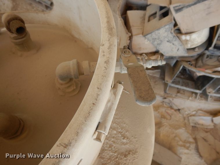 image for item GI9462 (4) propane tanks