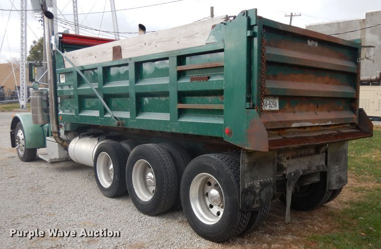 image for item GI9467 1990 Peterbilt 379 dump truck