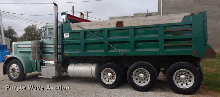image for item GI9467 1990 Peterbilt 379 dump truck