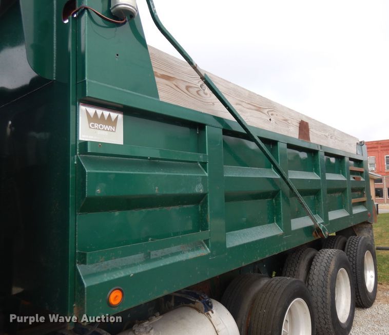 image for item GI9467 1990 Peterbilt 379 dump truck