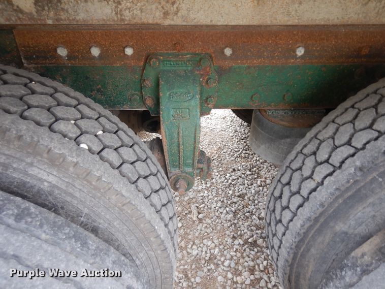 image for item GI9467 1990 Peterbilt 379 dump truck