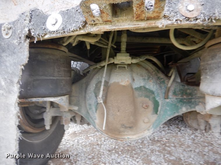 image for item GI9467 1990 Peterbilt 379 dump truck