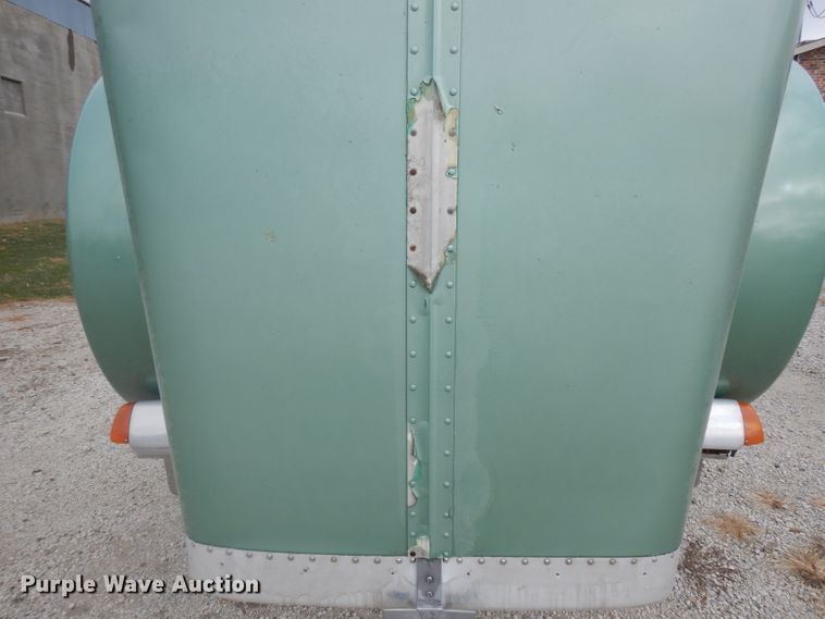 image for item GI9467 1990 Peterbilt 379 dump truck