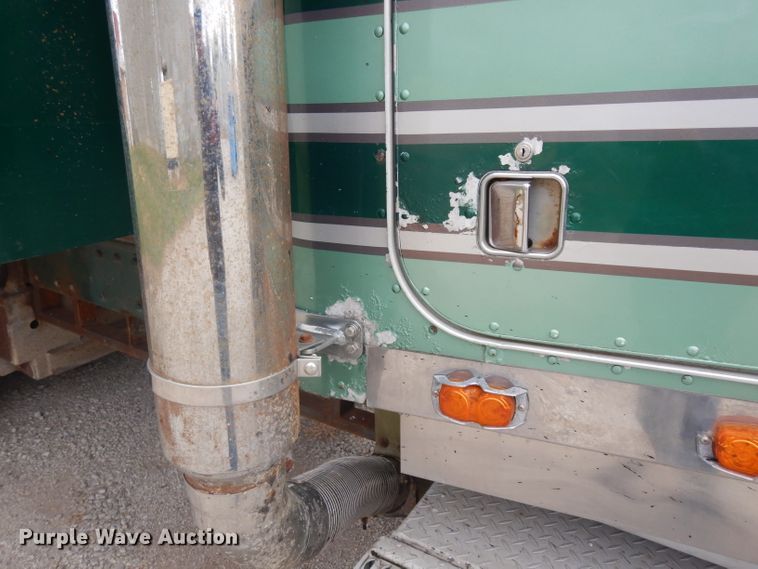 image for item GI9467 1990 Peterbilt 379 dump truck