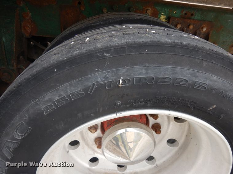 image for item GI9467 1990 Peterbilt 379 dump truck