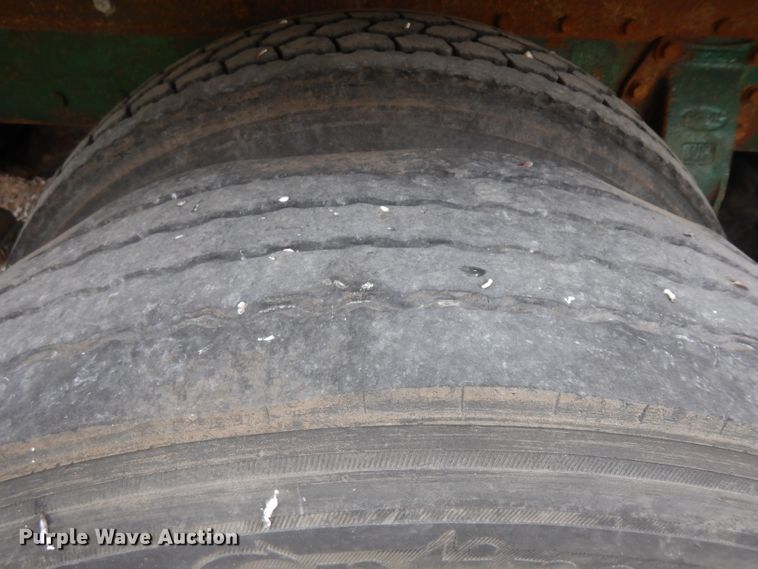 image for item GI9467 1990 Peterbilt 379 dump truck