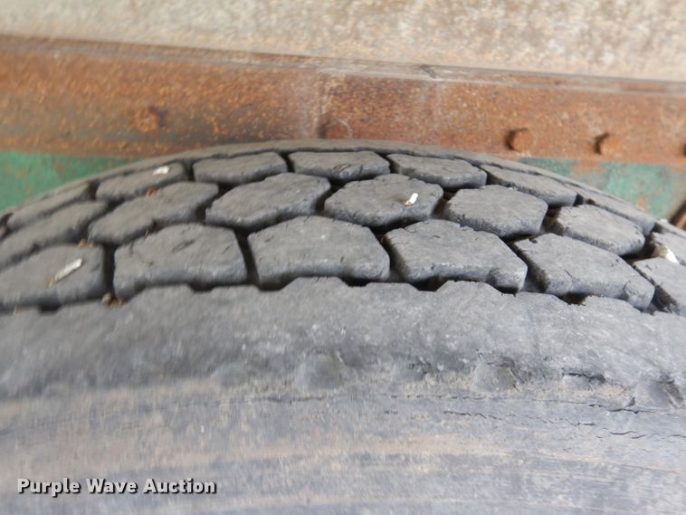 image for item GI9467 1990 Peterbilt 379 dump truck