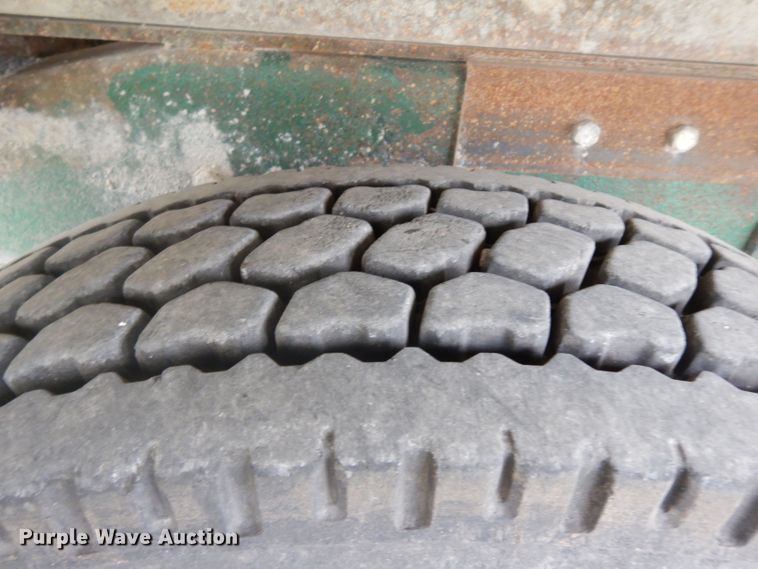 image for item GI9467 1990 Peterbilt 379 dump truck