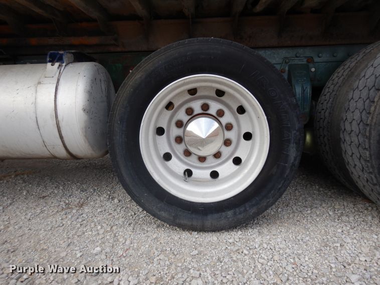 image for item GI9467 1990 Peterbilt 379 dump truck