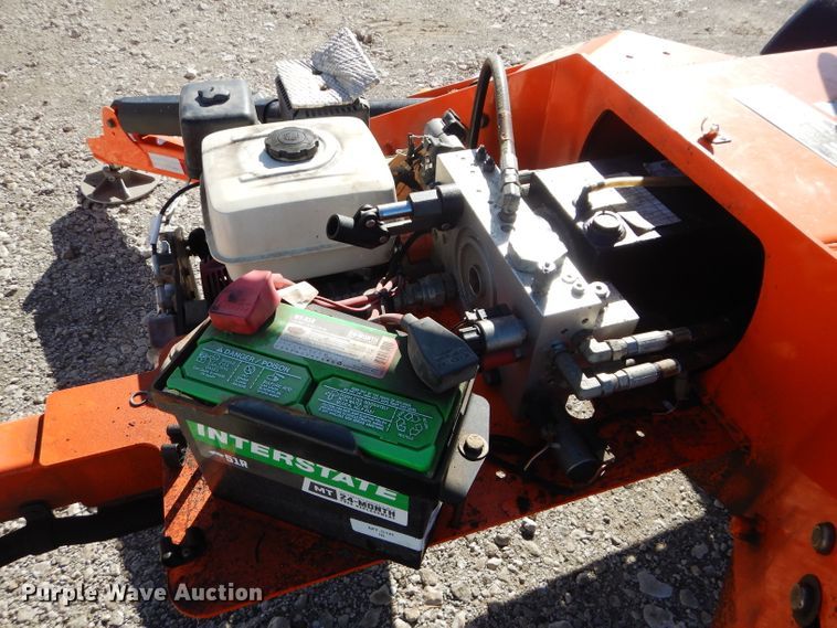 image for item GJ9903 2015 JLG T350 boom lift