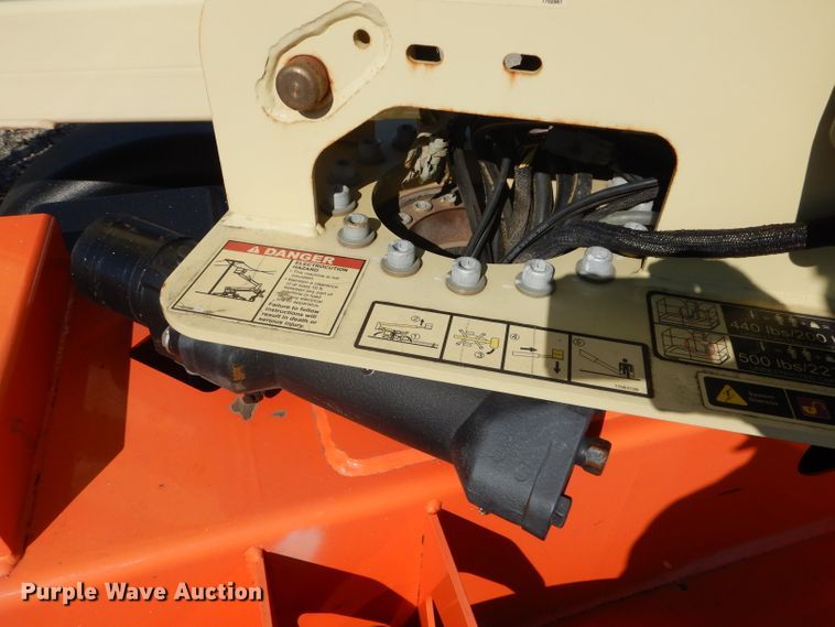 image for item GJ9903 2015 JLG T350 boom lift