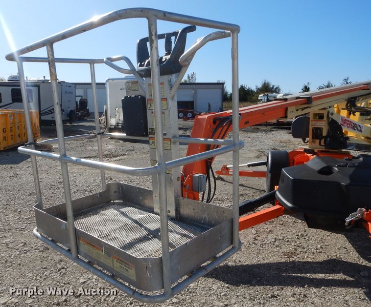 image for item GJ9903 2015 JLG T350 boom lift