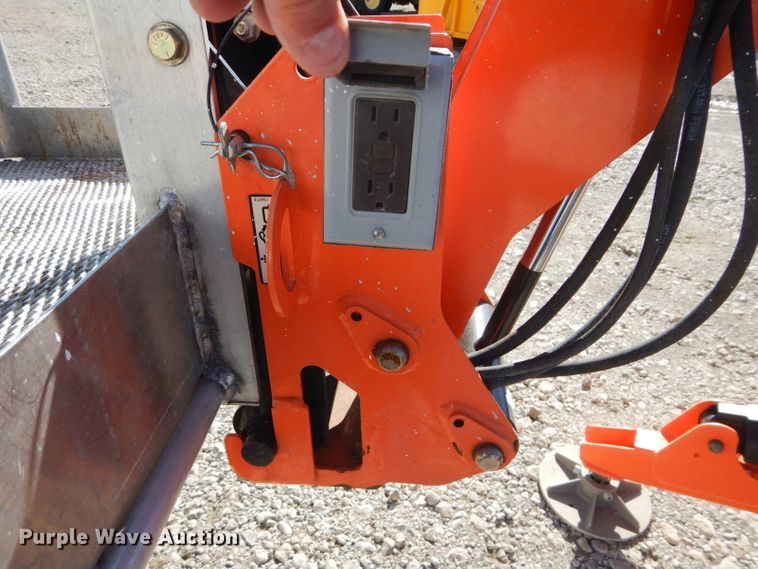 image for item GJ9903 2015 JLG T350 boom lift