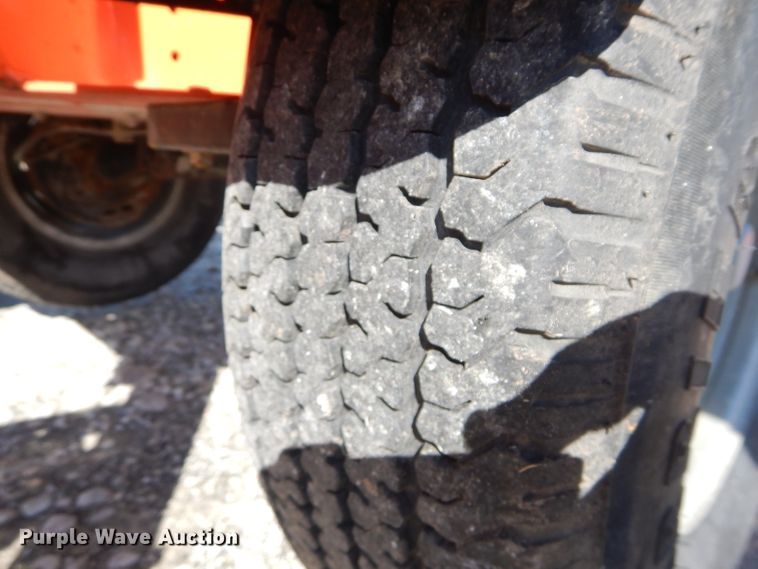 image for item GJ9903 2015 JLG T350 boom lift