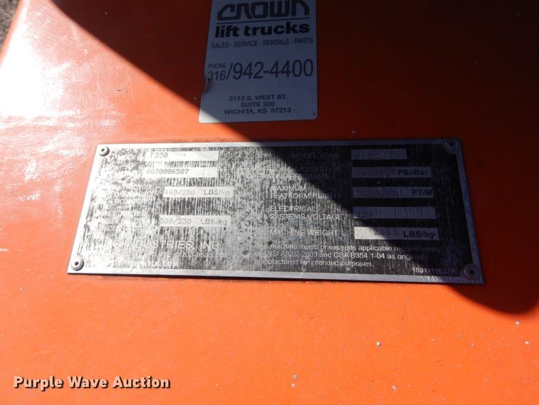 image for item GJ9903 2015 JLG T350 boom lift