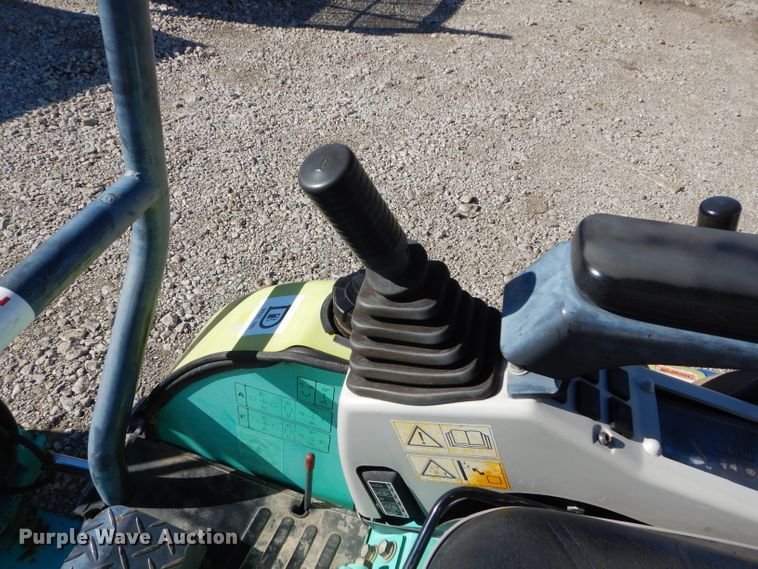 image for item GJ9905 IHI 15VX mini excavator