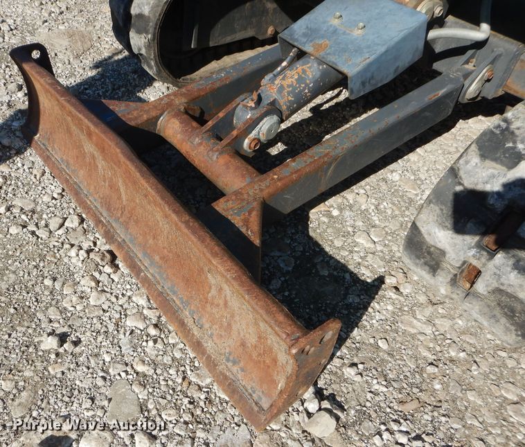 image for item GJ9905 IHI 15VX mini excavator