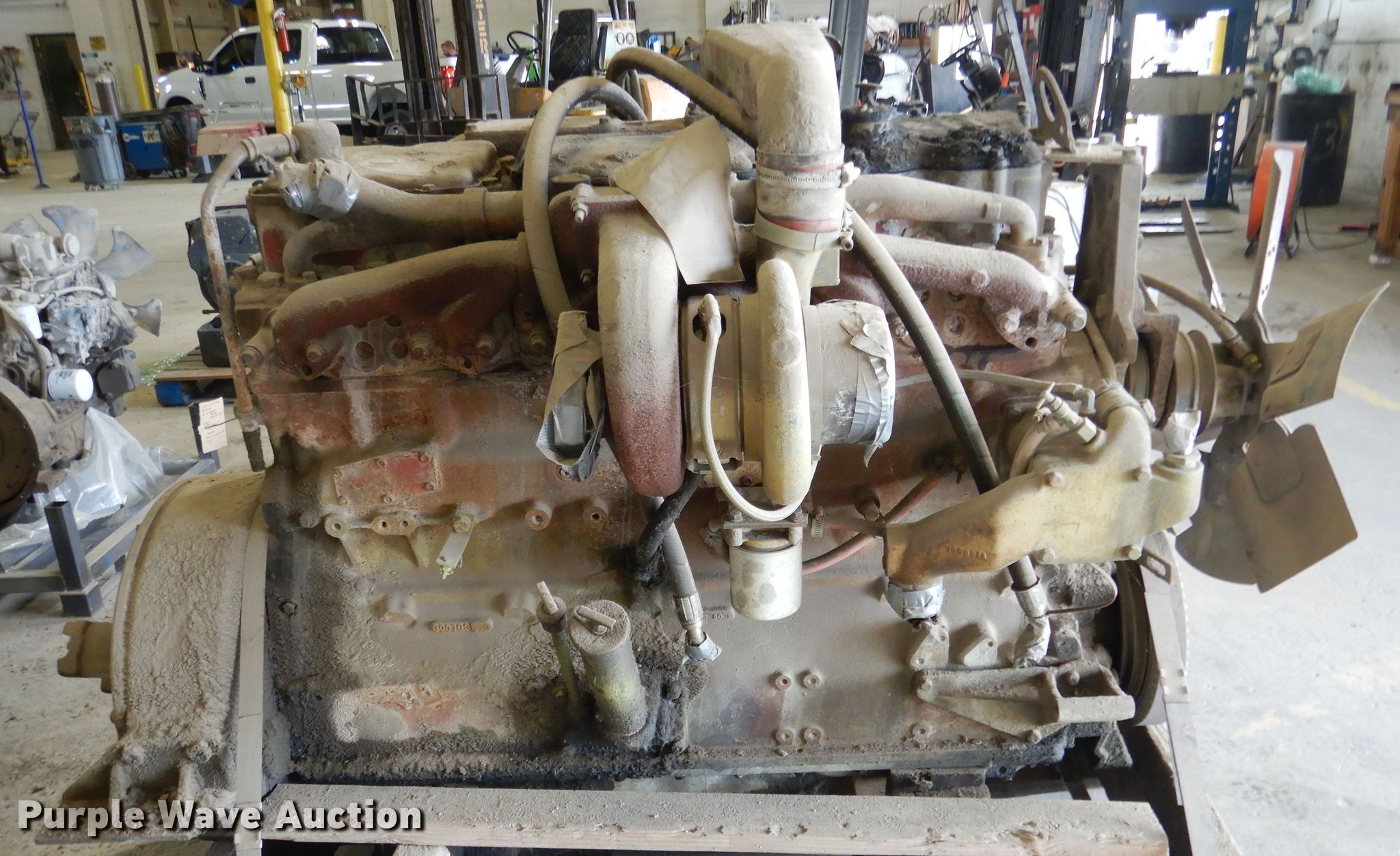 Cummins 855 six cylinder diesel engine in Kansas City, MO Item DY9823