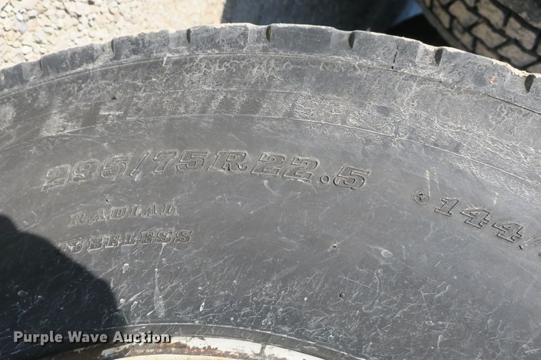 image for item DB10134 1997 Freightliner Century Class semi truck