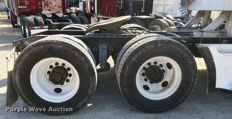 image for item DB10134 1997 Freightliner Century Class semi truck