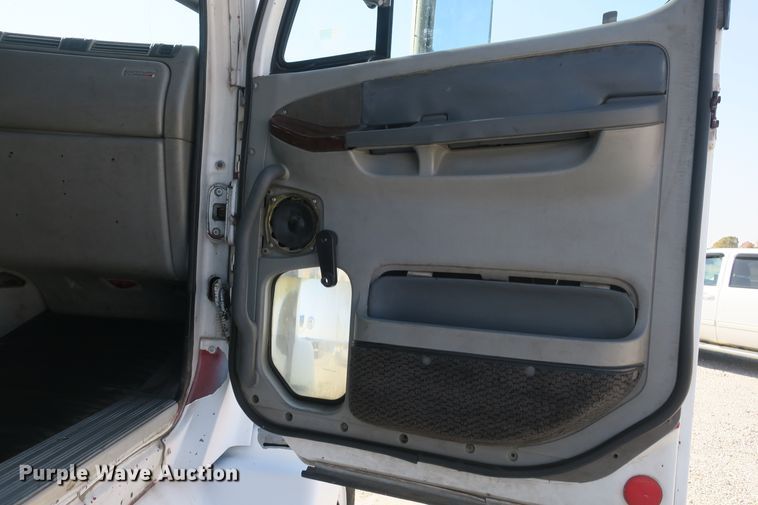 image for item DB10134 1997 Freightliner Century Class semi truck