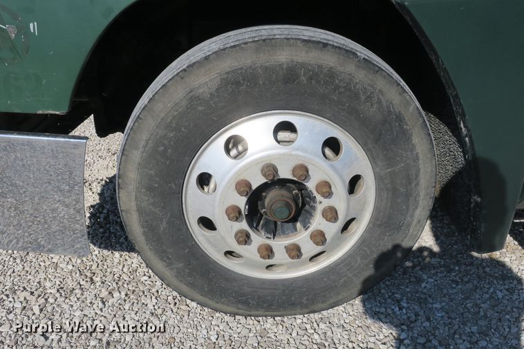 image for item DB10135 1997 Freightliner FLD semi truck