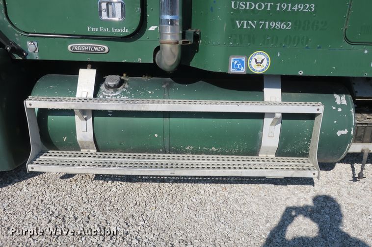 image for item DB10135 1997 Freightliner FLD semi truck