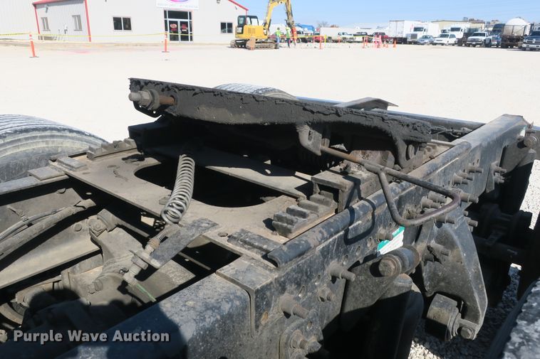 image for item DB10135 1997 Freightliner FLD semi truck